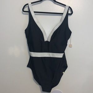 NWOT Summersalt swimwear one piece